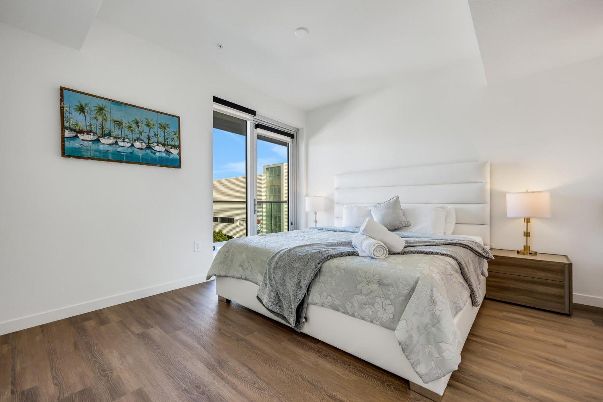Hollywood By One Lux Hotel 4*