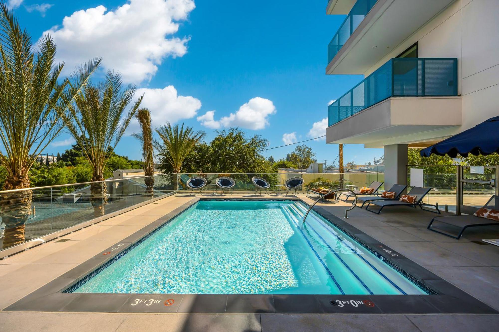 Hollywood By One Lux Hotel Los Angeles